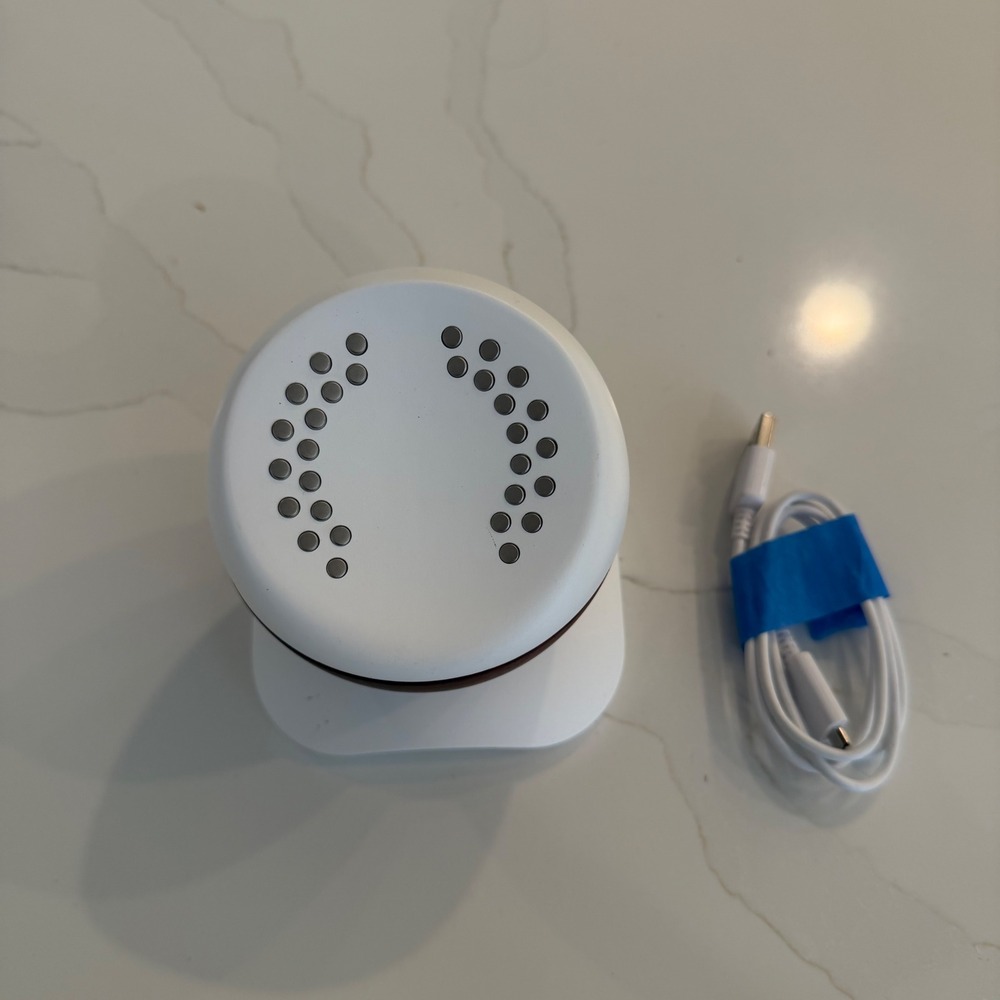 Core Wellness Meditation Trainer Biofeedback Device Wood White with Charger